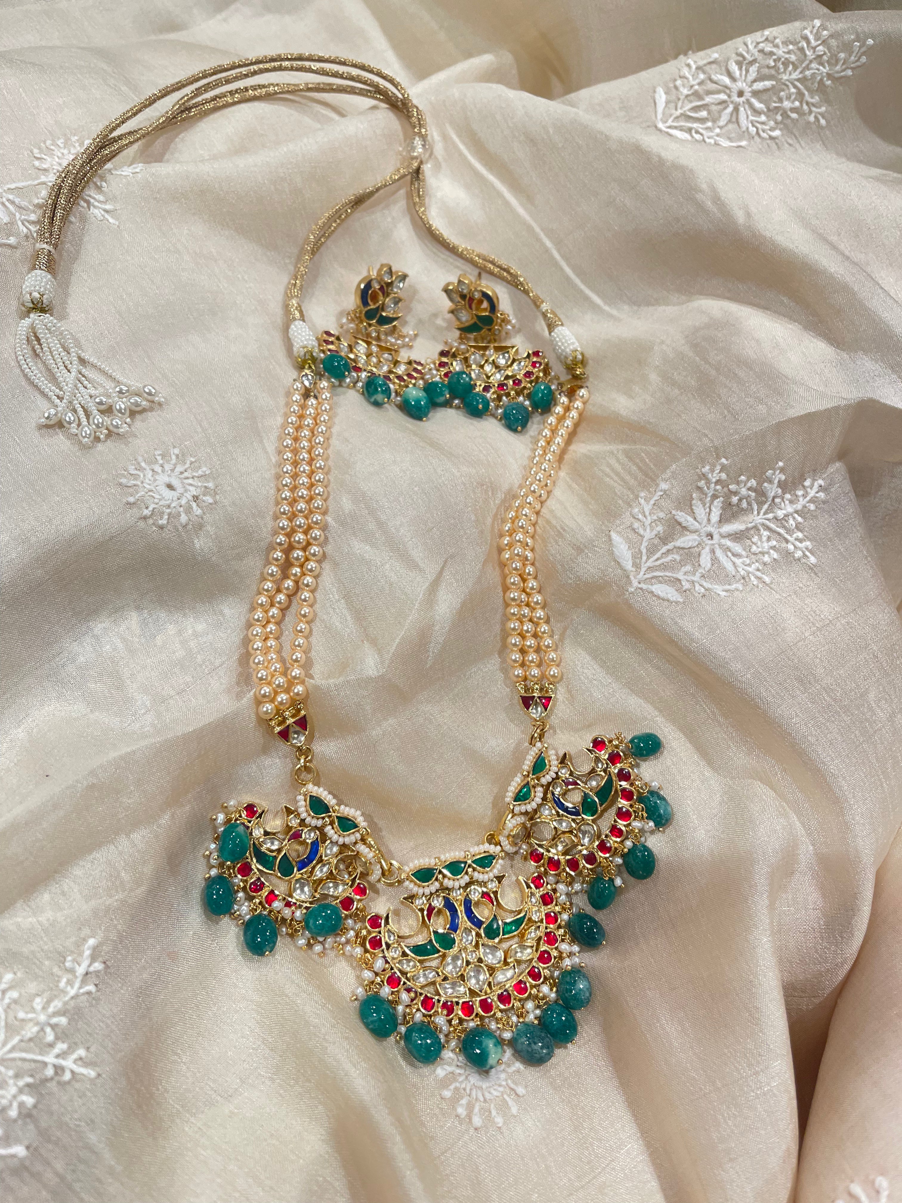 Game of Love Necklace Set