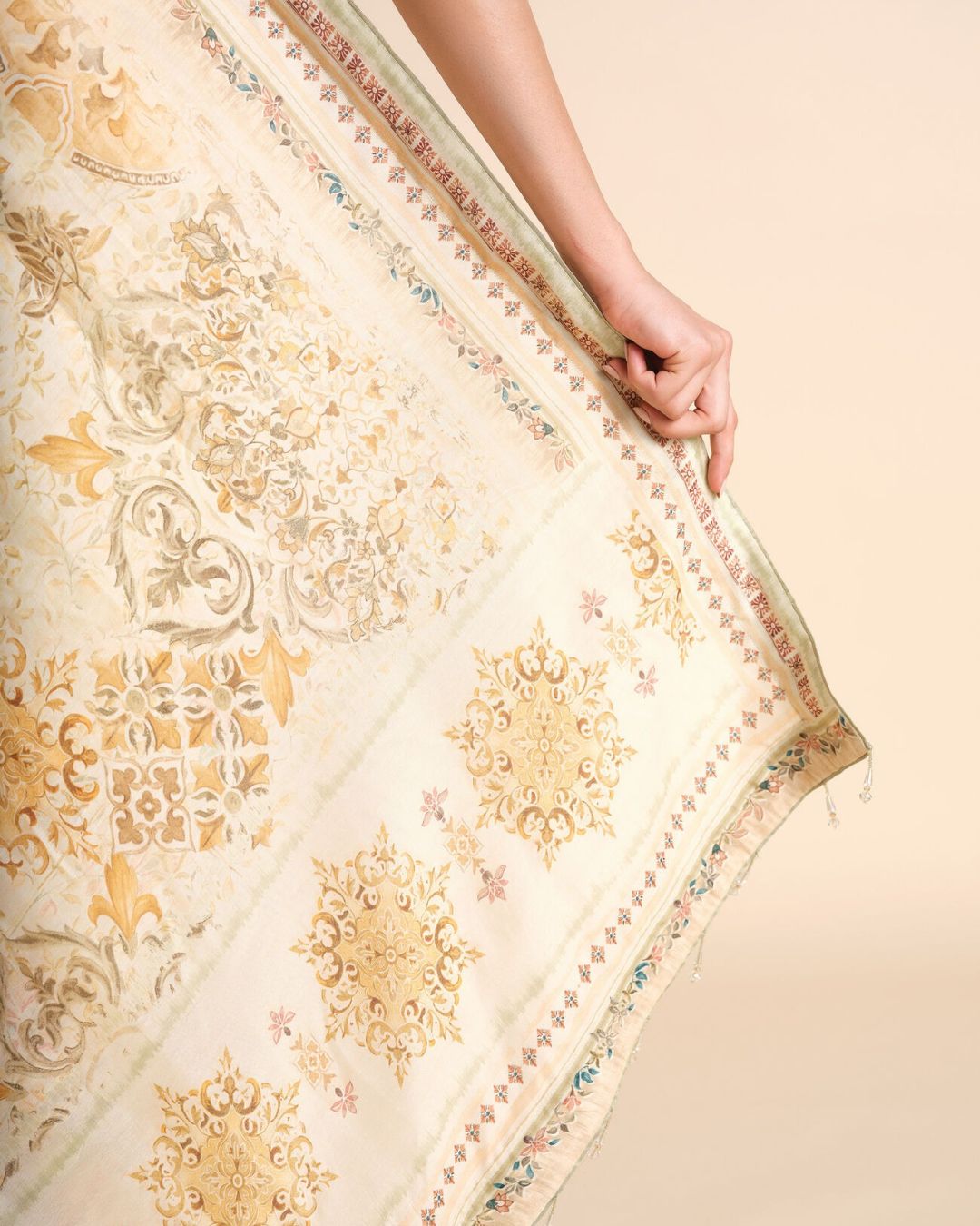 Vanora Printed Saree - Cream