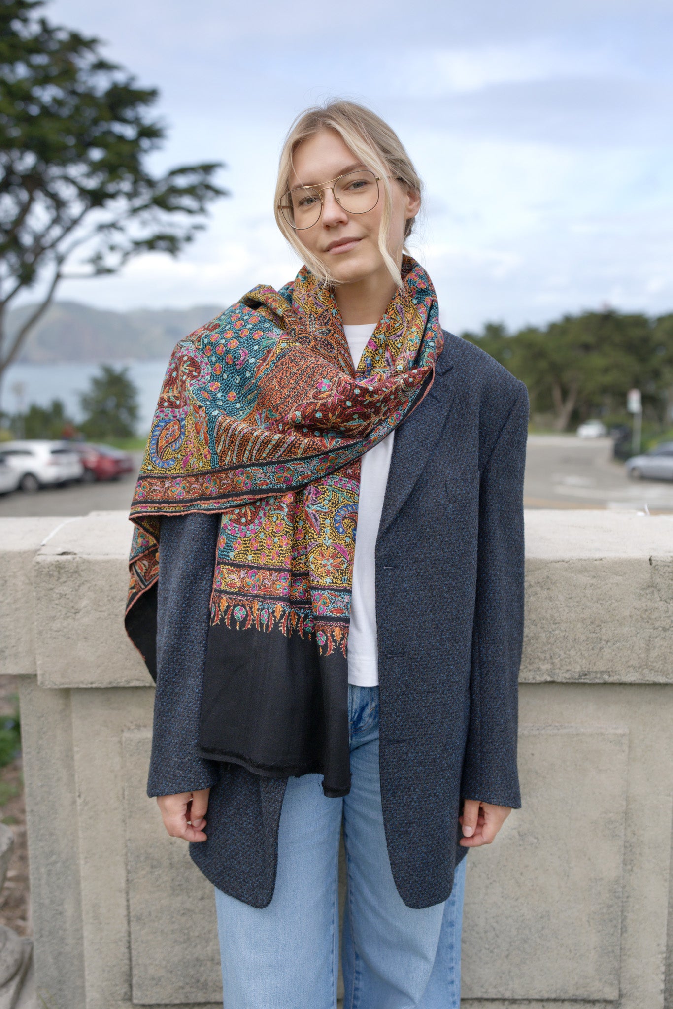 Black pashmina shawl