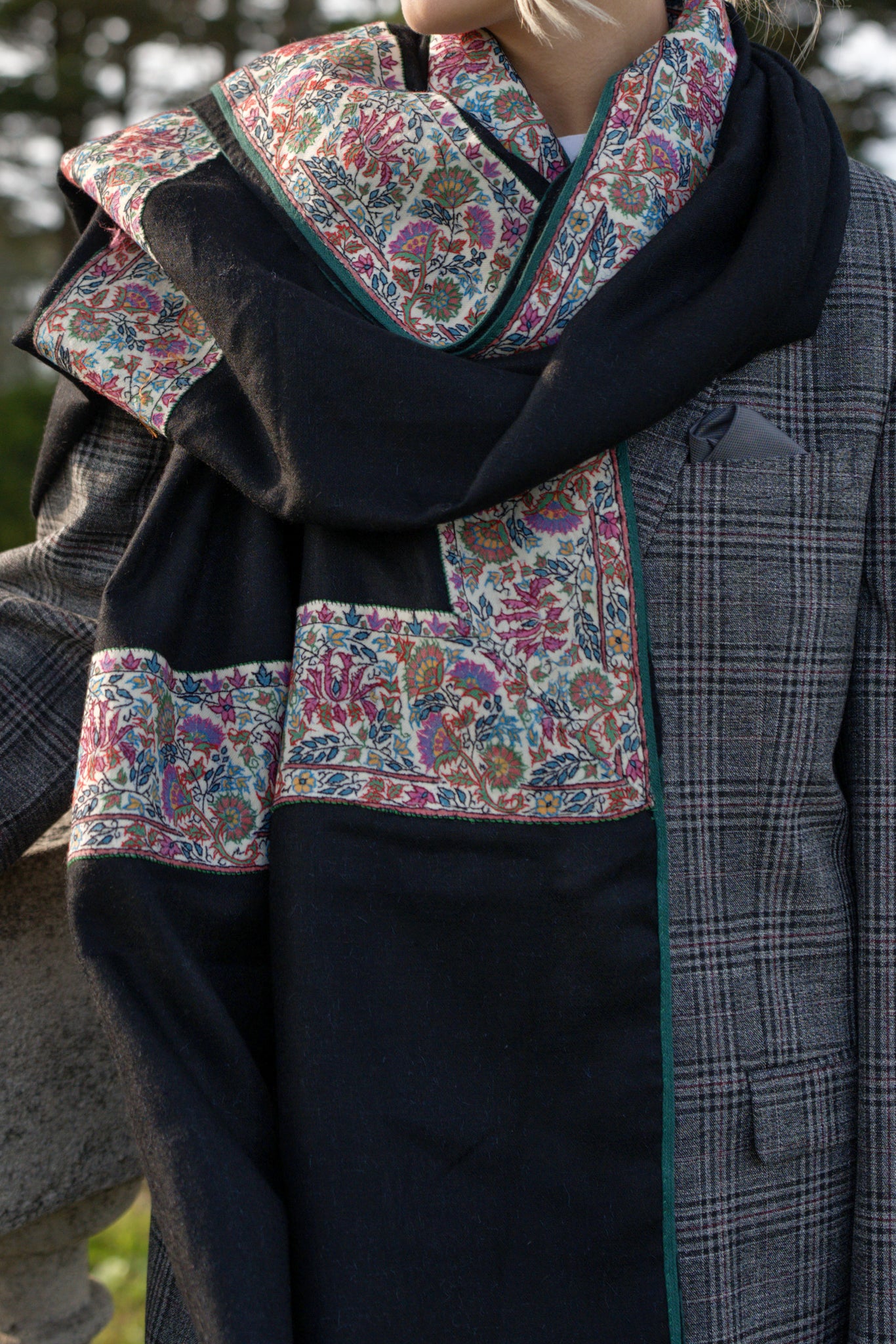 Black Chinar Leaf Pashmina Shawl