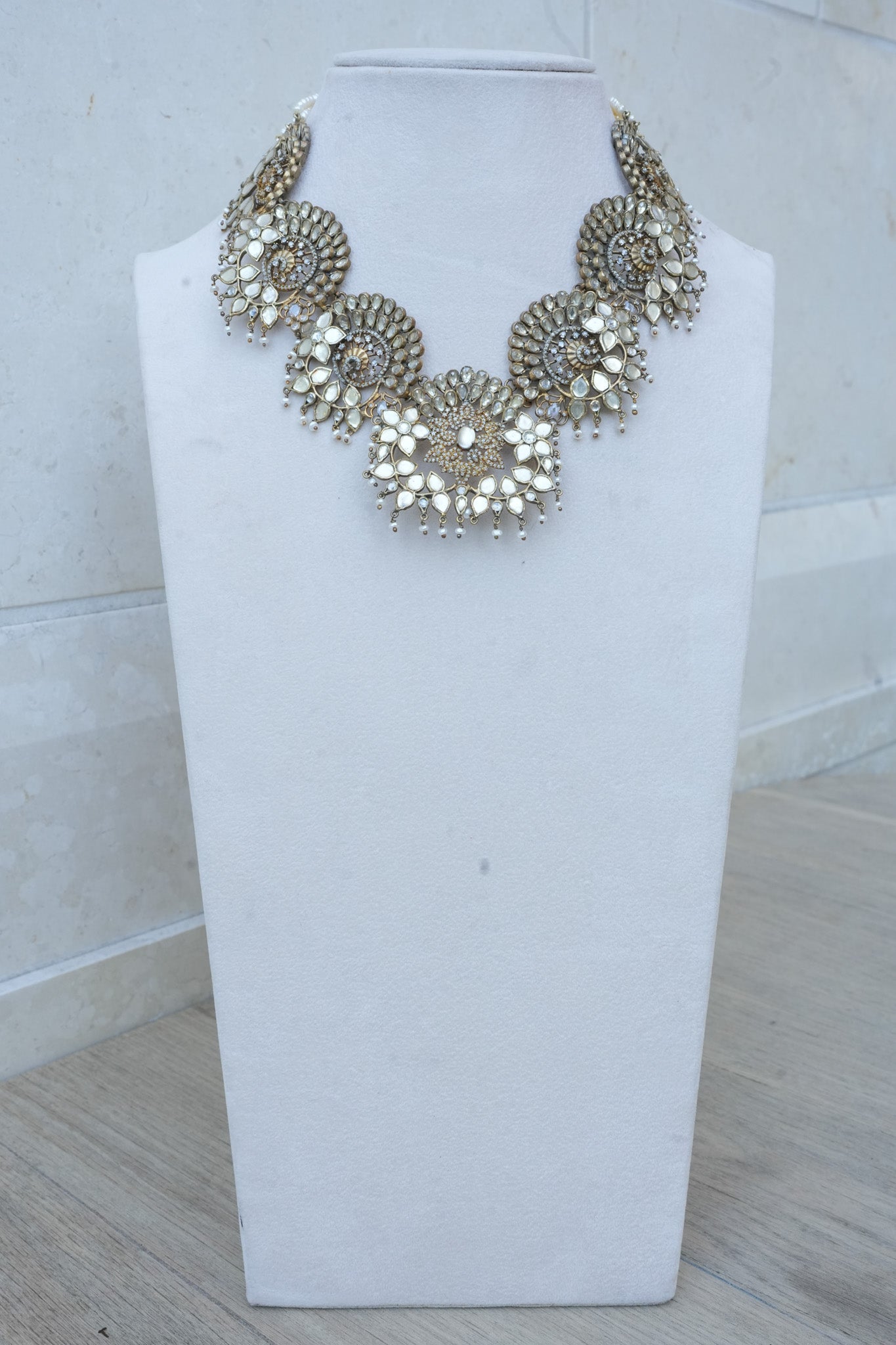 The Nur Necklace