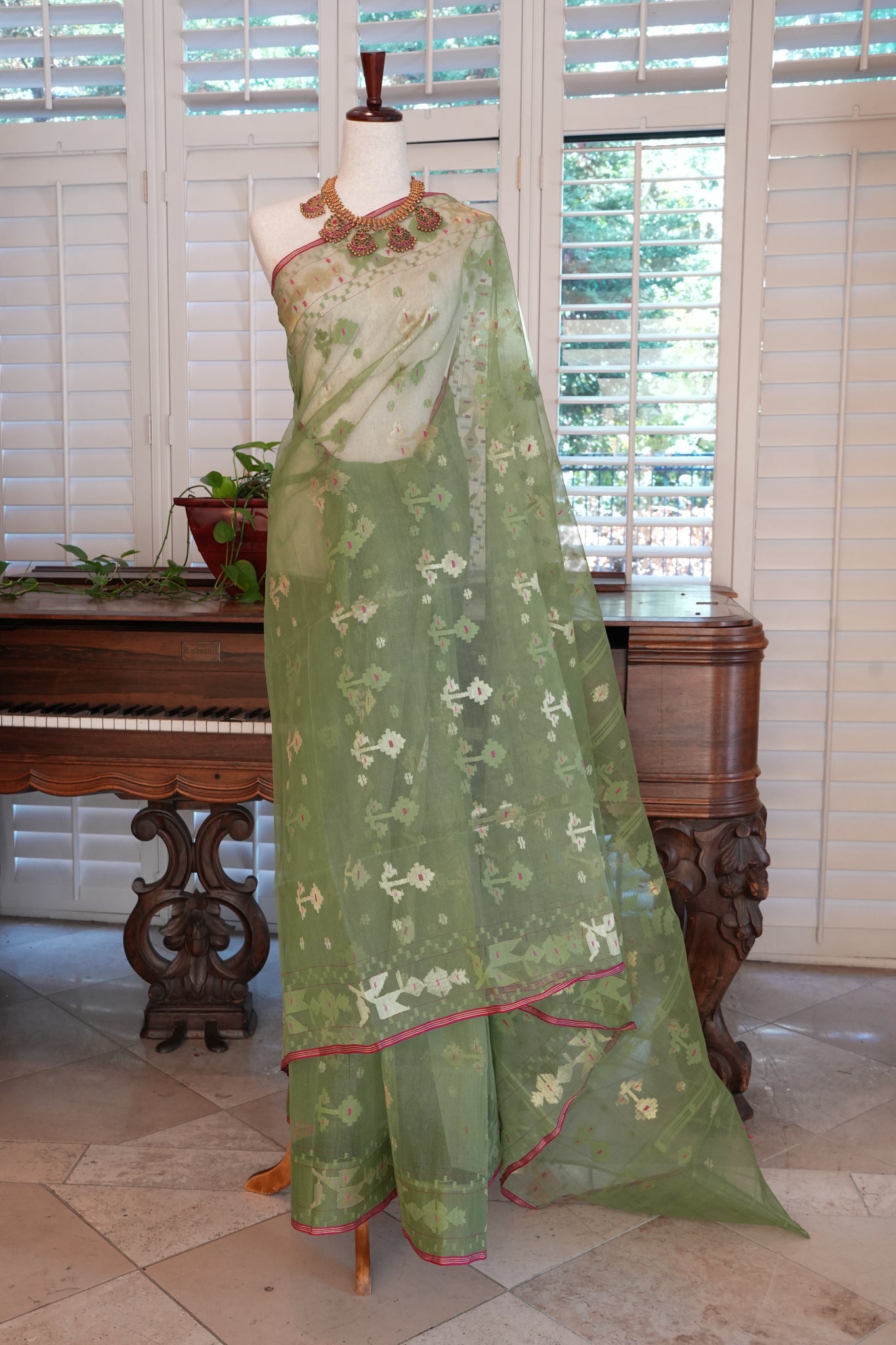 Kochi Kalapata Jamdani saree