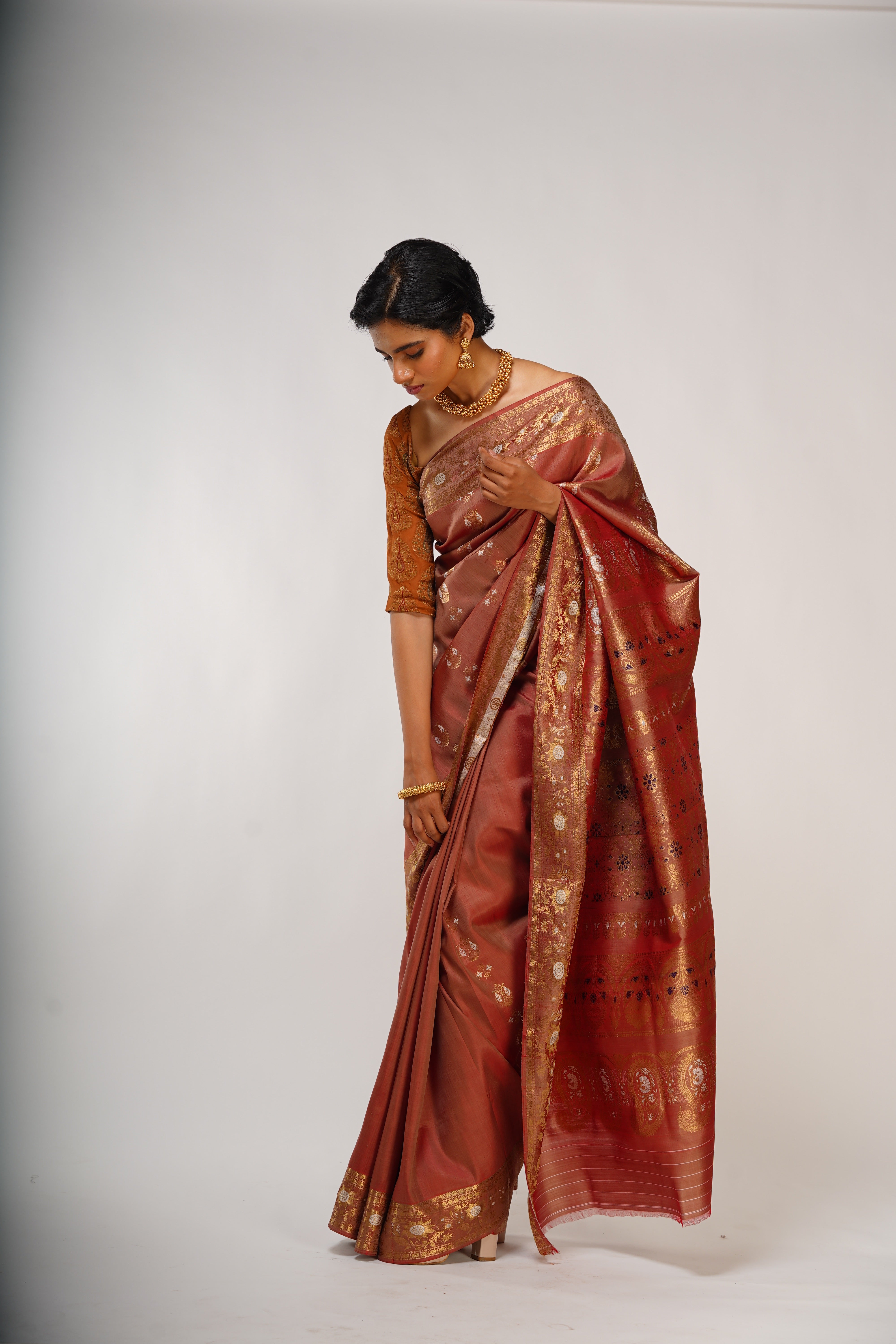 Swarnachuri Saree