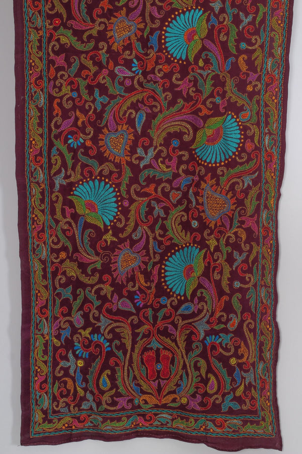 Hand embroidered Kantha scarf
