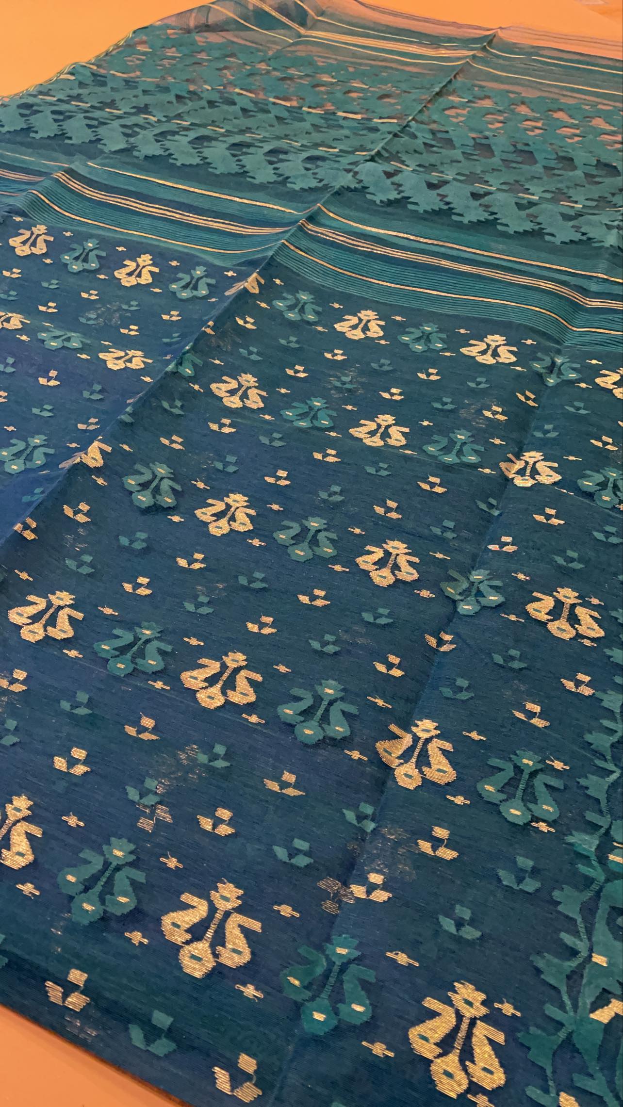 Rajnandini Jamdani saree