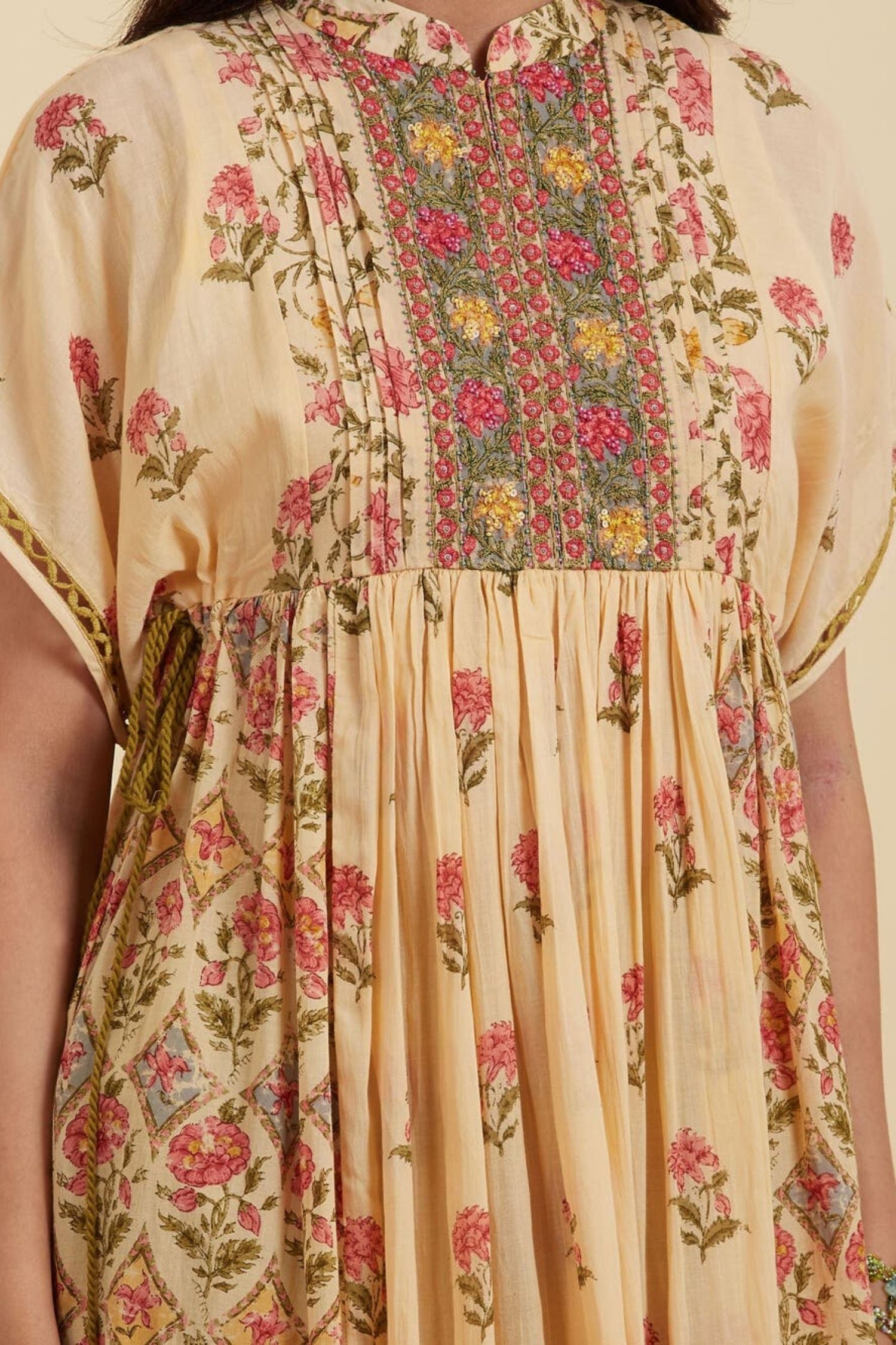Beige Paisley Print Kurta With Trousers