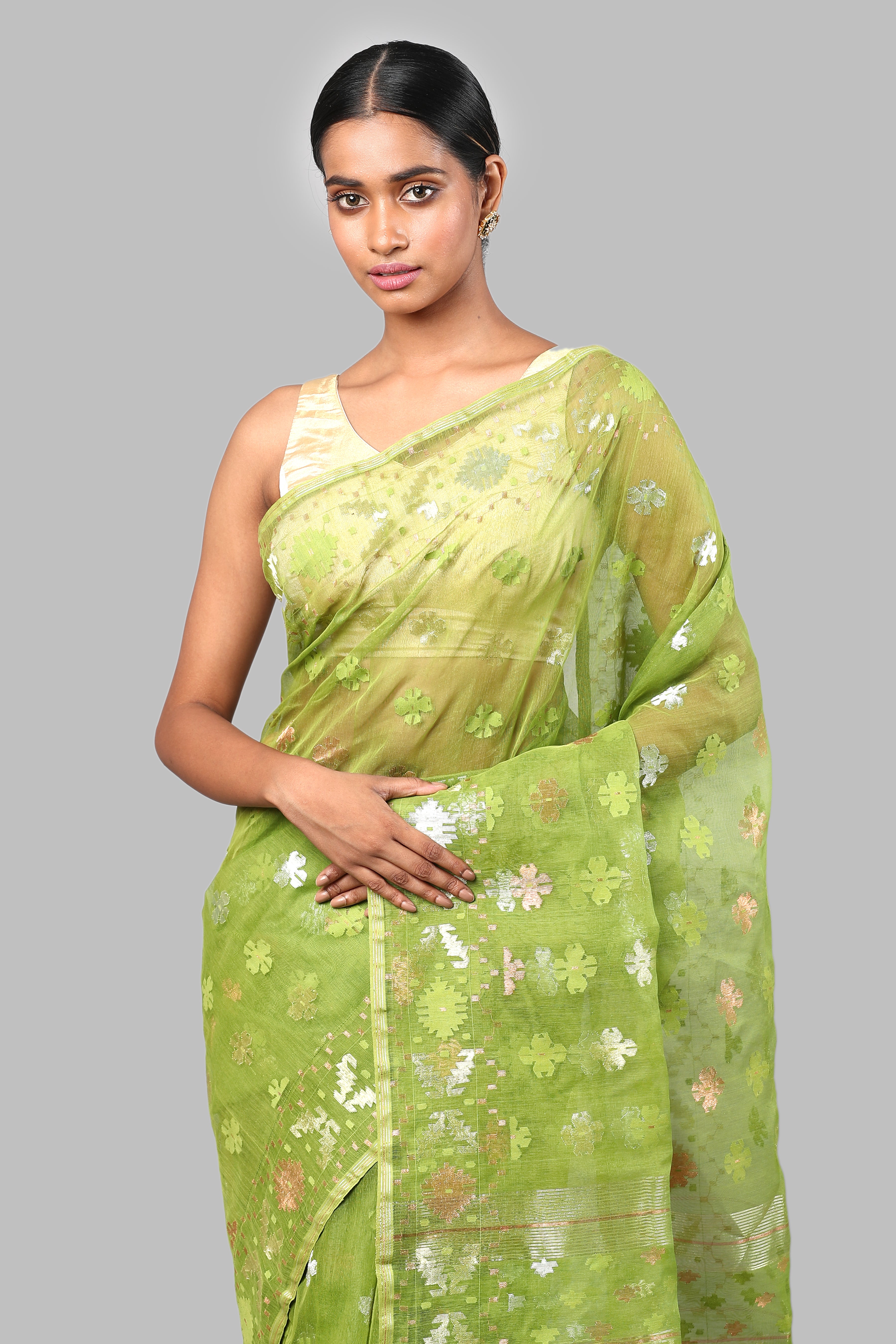 Raka Jamdani saree