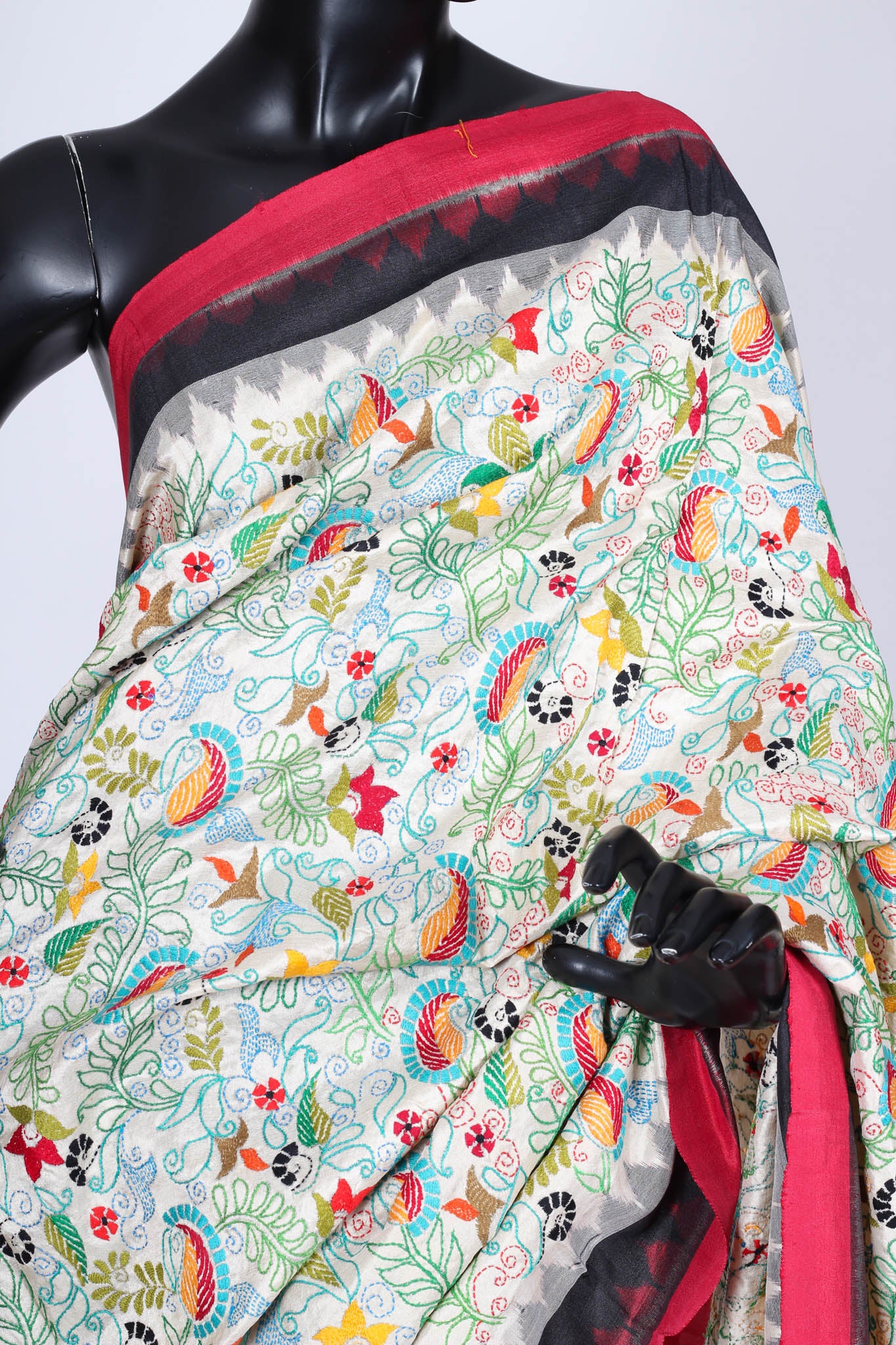 Urvashi Kantha Saree