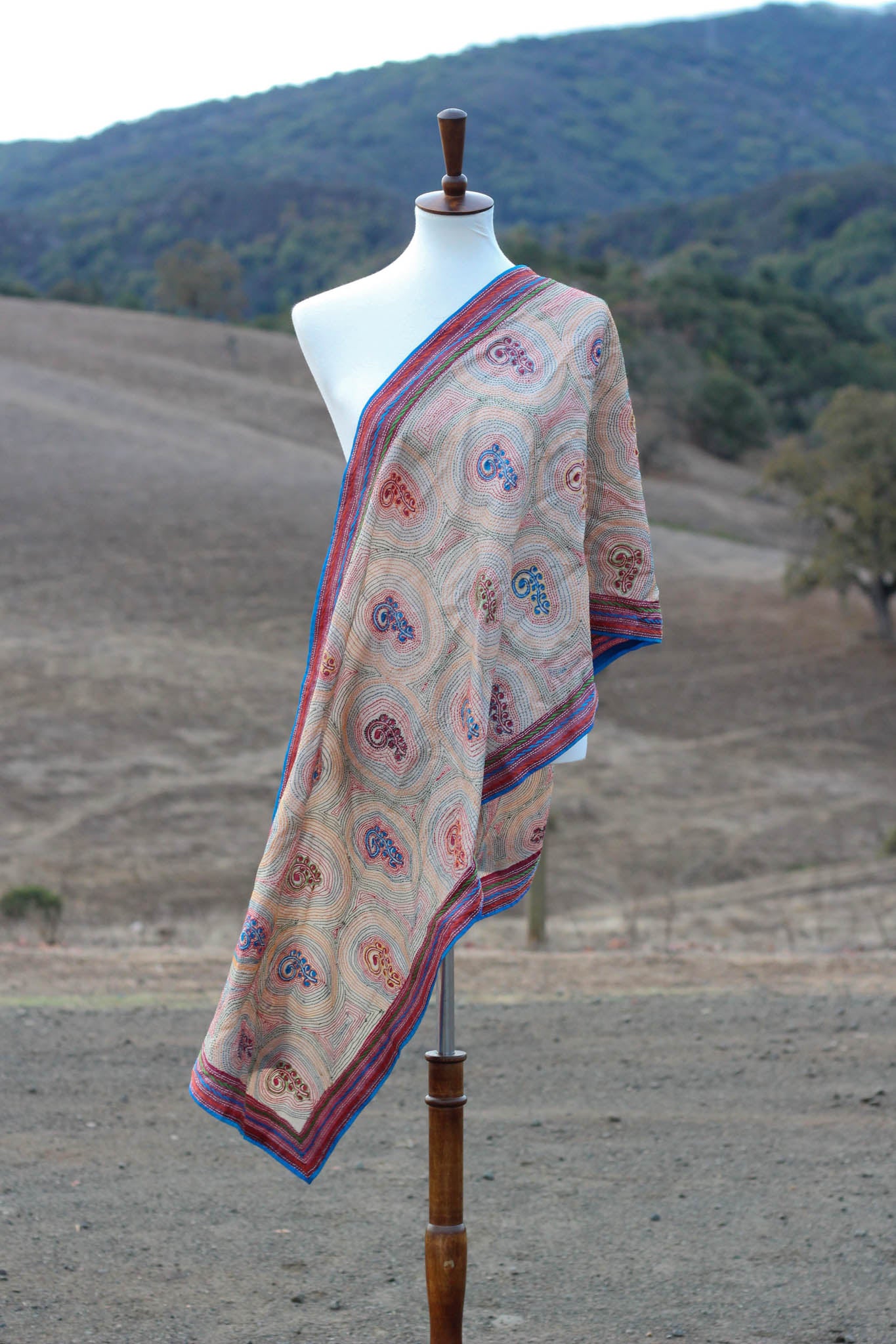 Soka Kantha Scarf