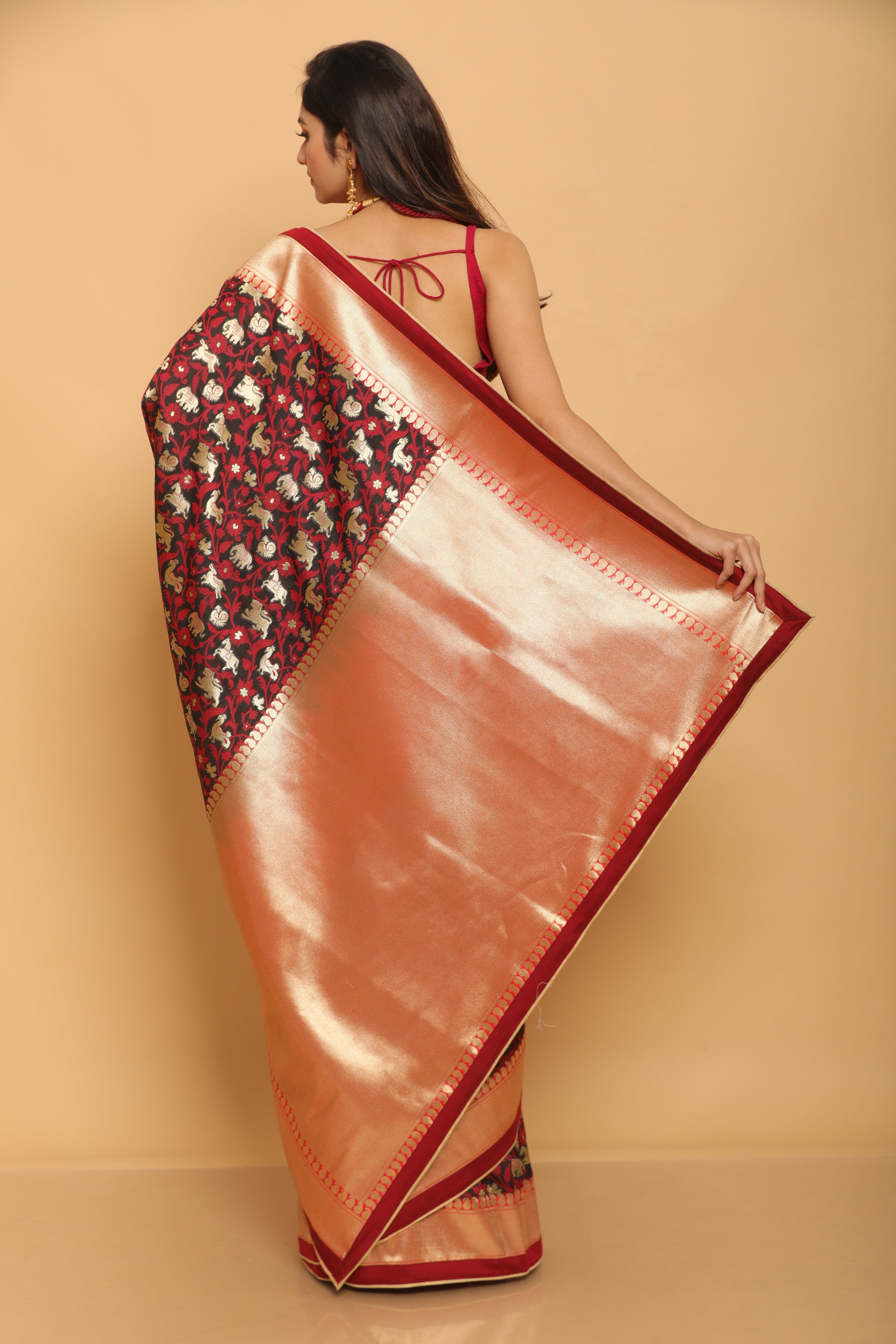 Black Shikargaah Benarasi Silk Saree