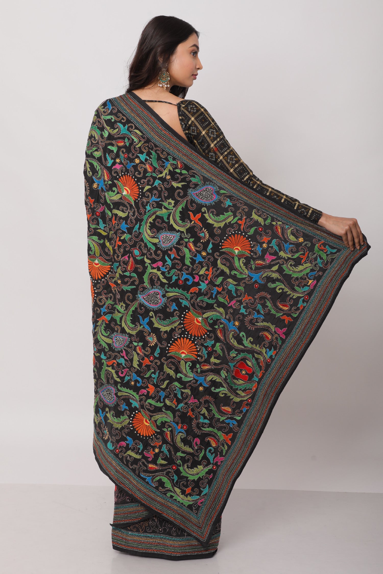 Jaba Crepe Kantha Saree