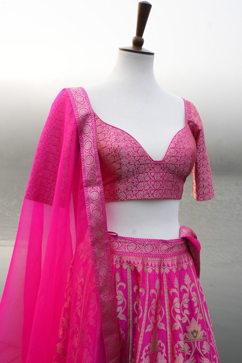 Calcutta Rani Benarasi Lehenga Set