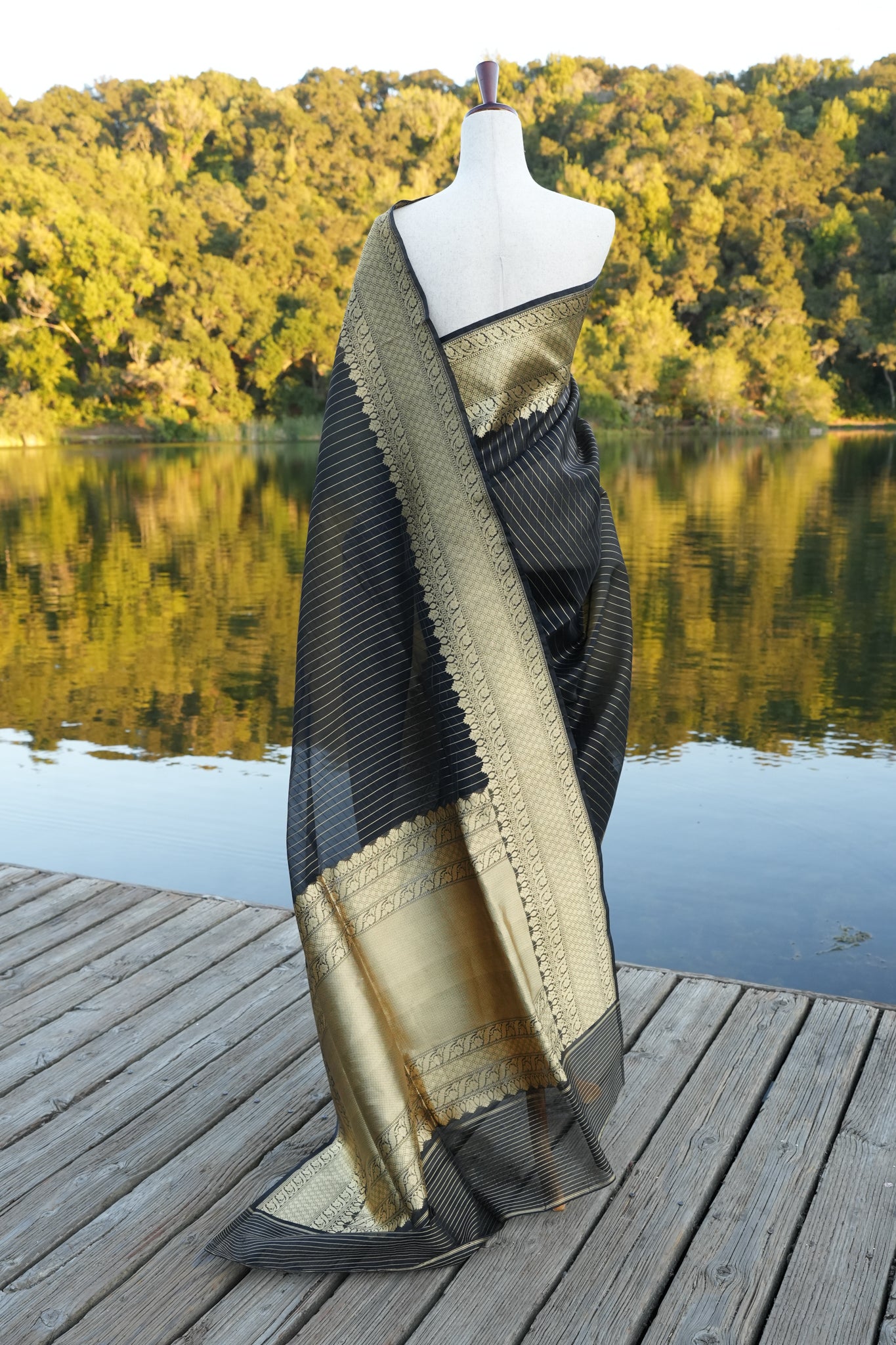 Black Benarasi Kadiyal Saree