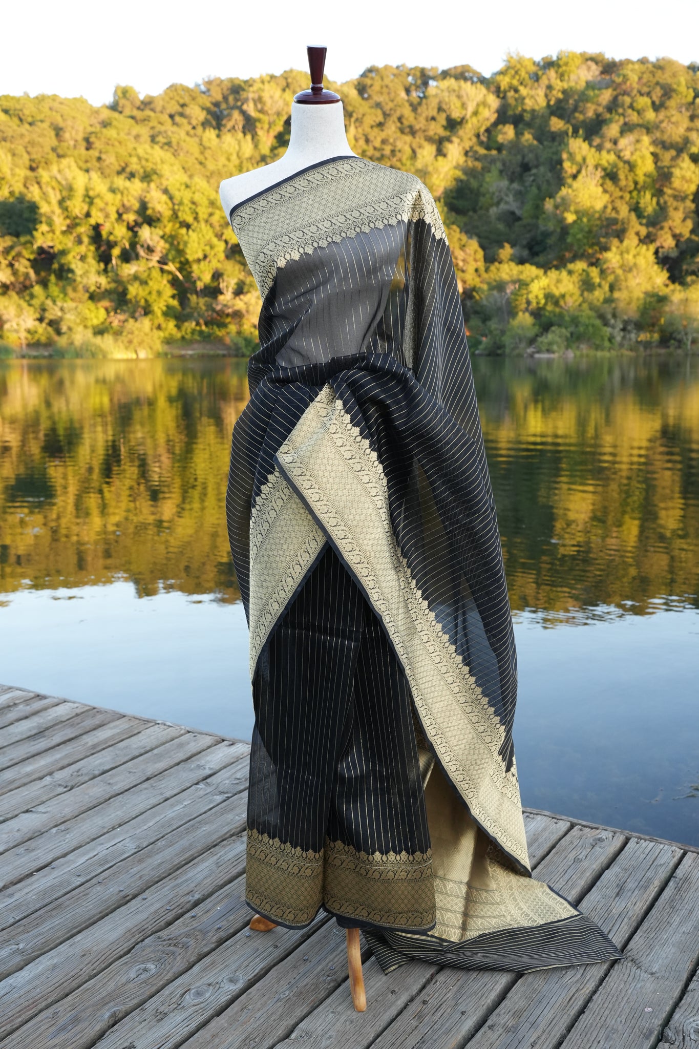 Black Benarasi Kadiyal Saree