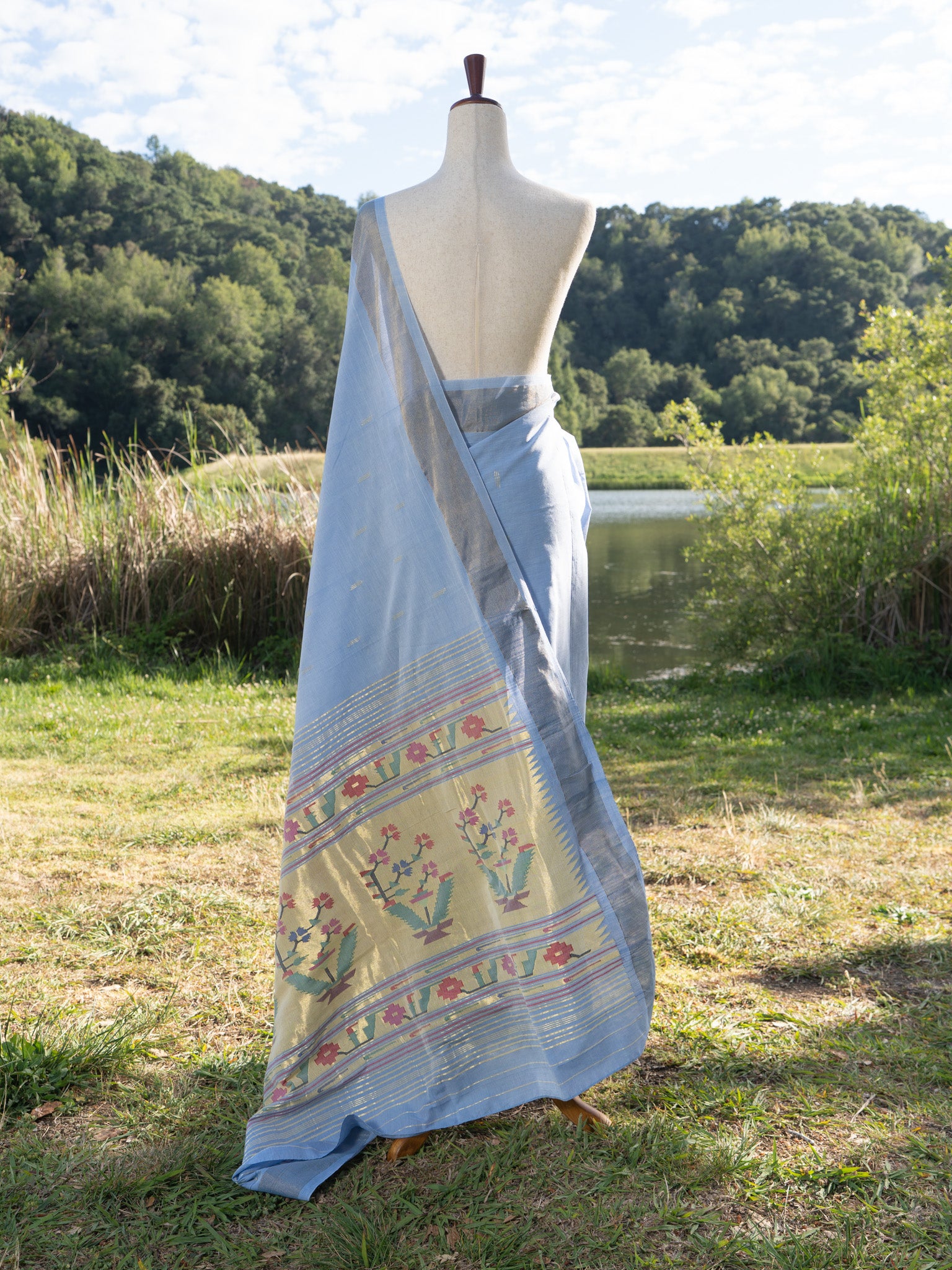 Hastkala pallu cotton paithani saree