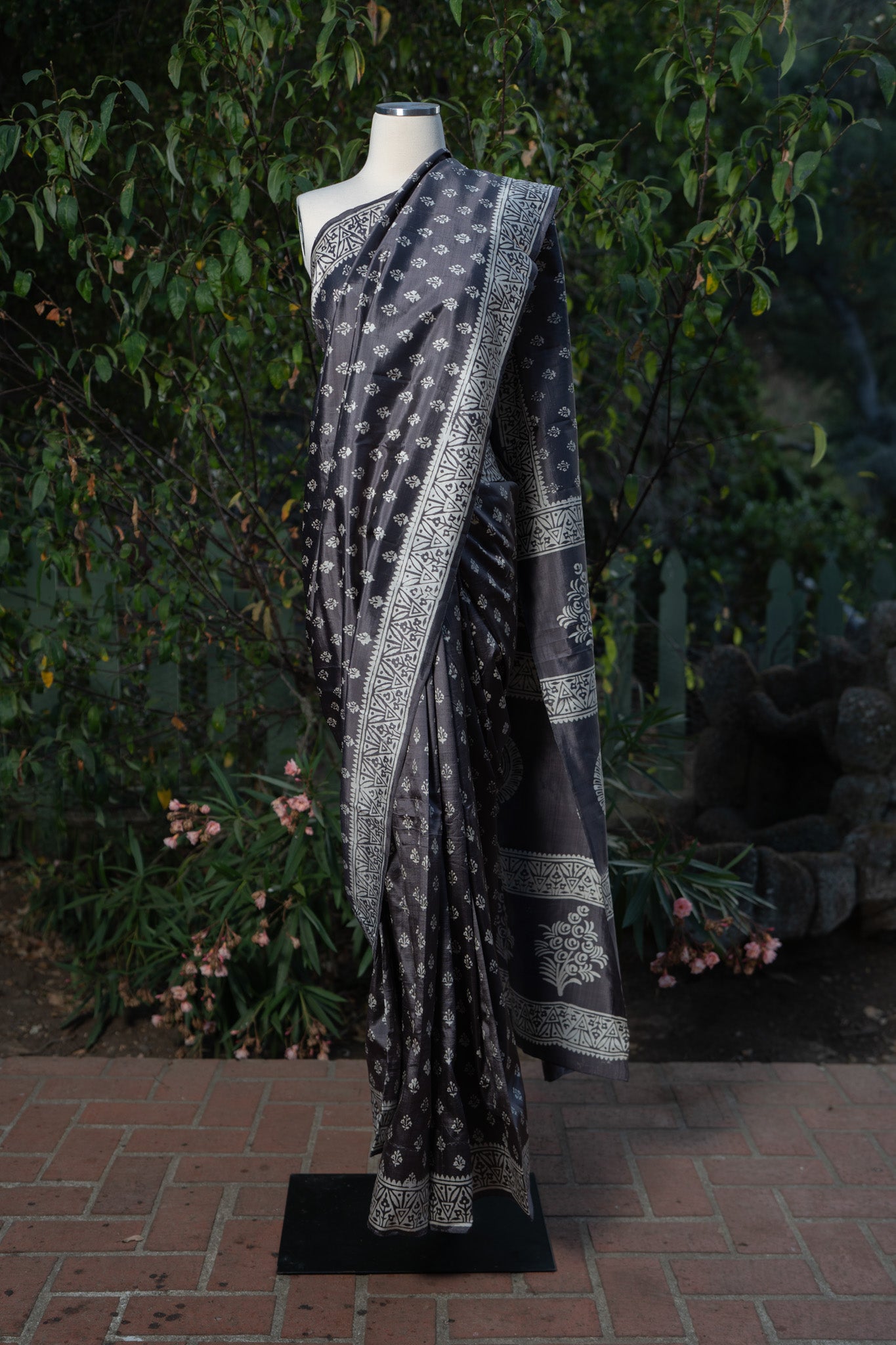 Grey Murshidabad Silk Saree
