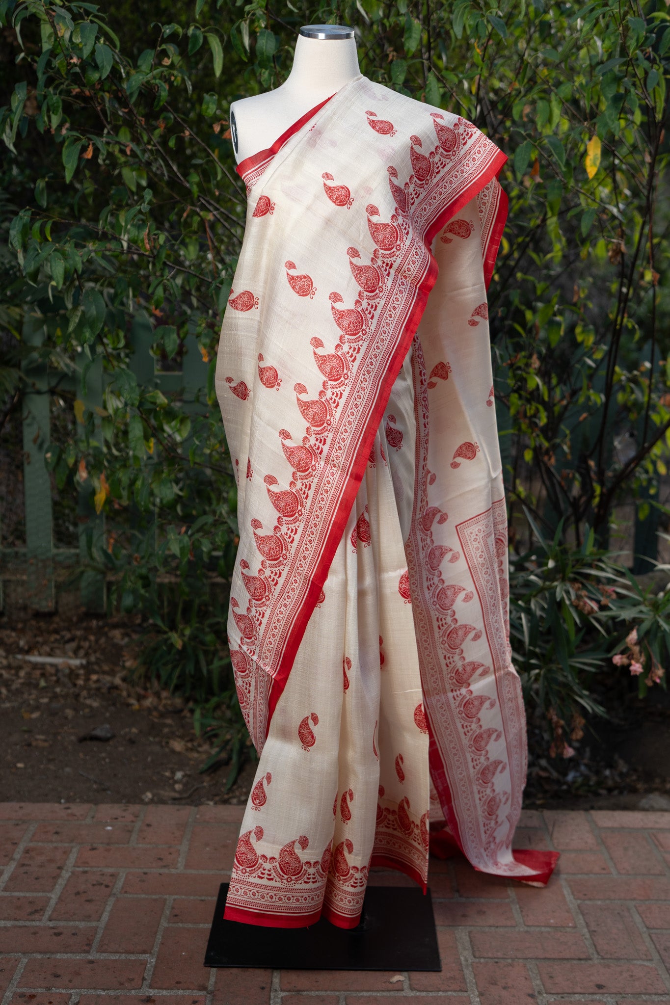 White and Red Murshidabad Silk Saree