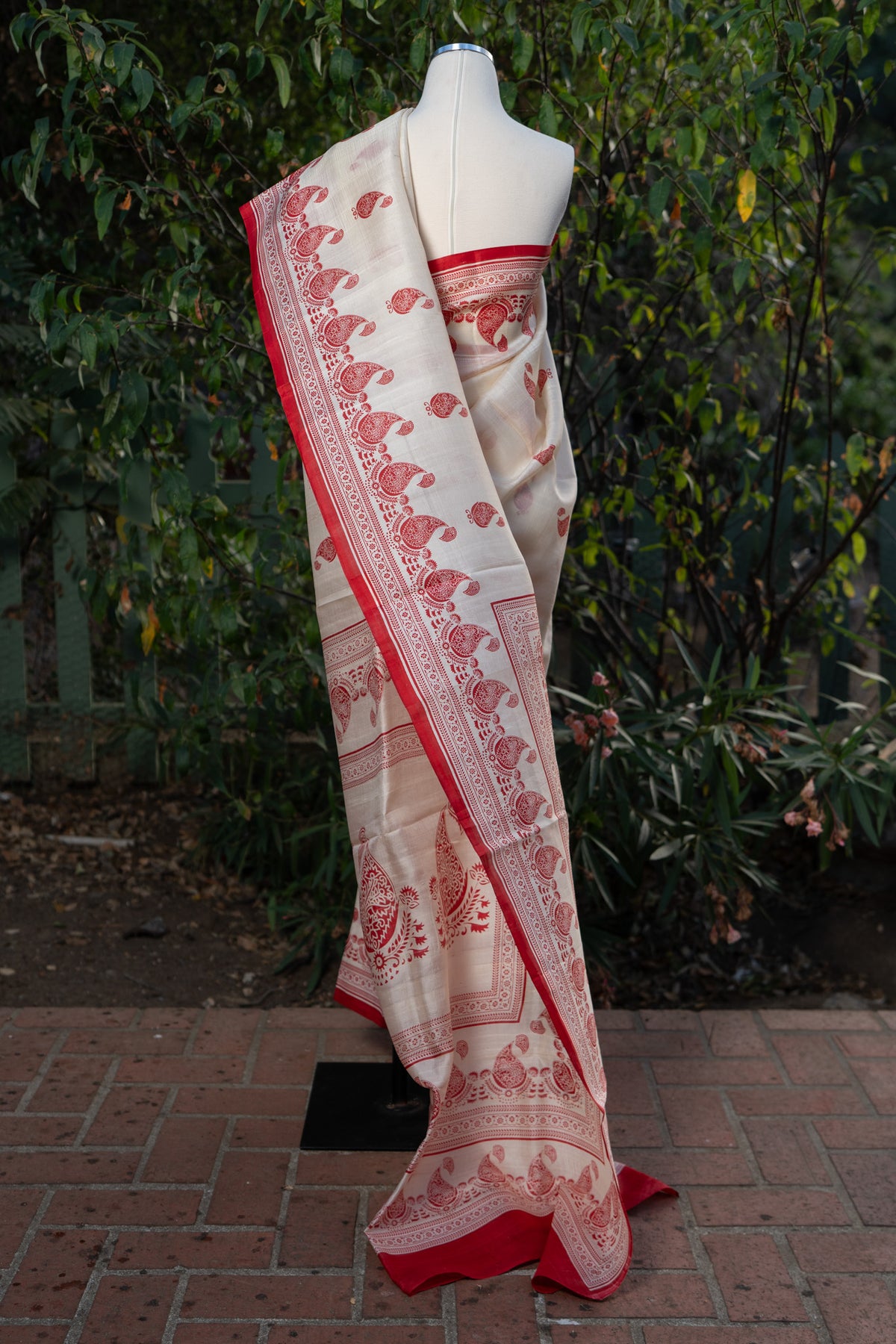 White and Red Murshidabad Silk Saree