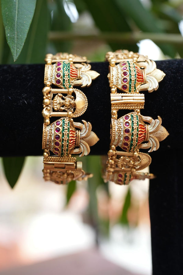 Pia Bangles