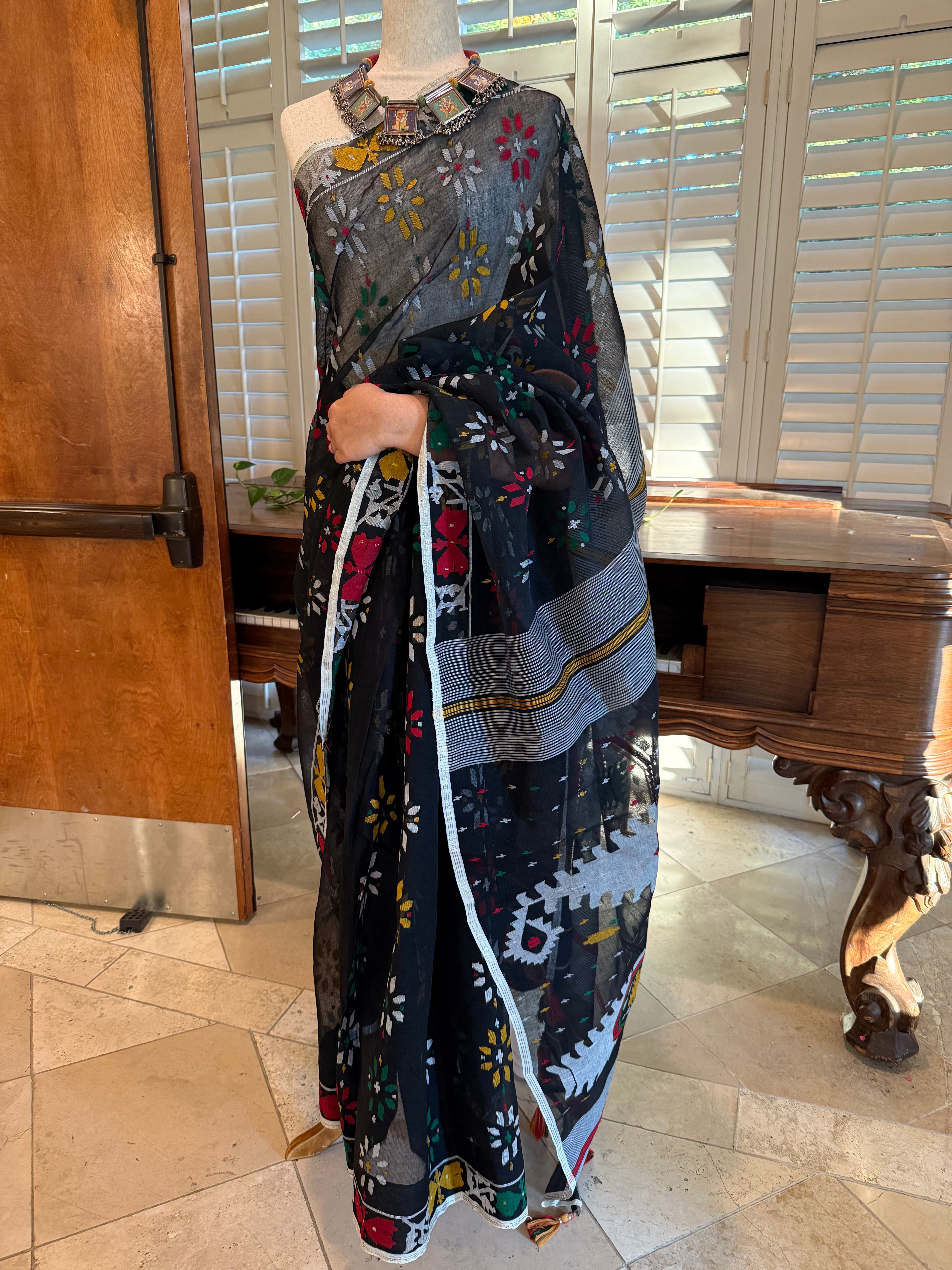 Noir Jamdani Saree