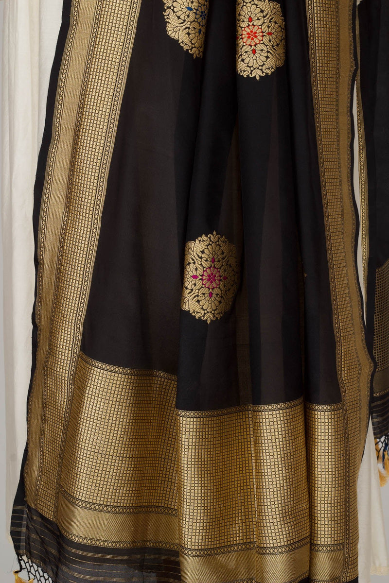 Black benarasi silk dupatta