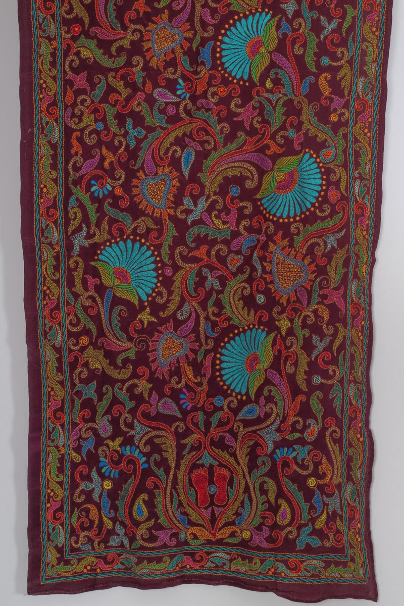 Hand embroidered Kantha scarf