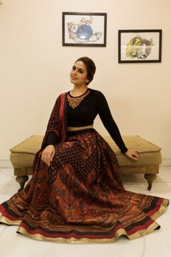 Huma Qureshi in Black and Burgundy Embroidered Lehenga