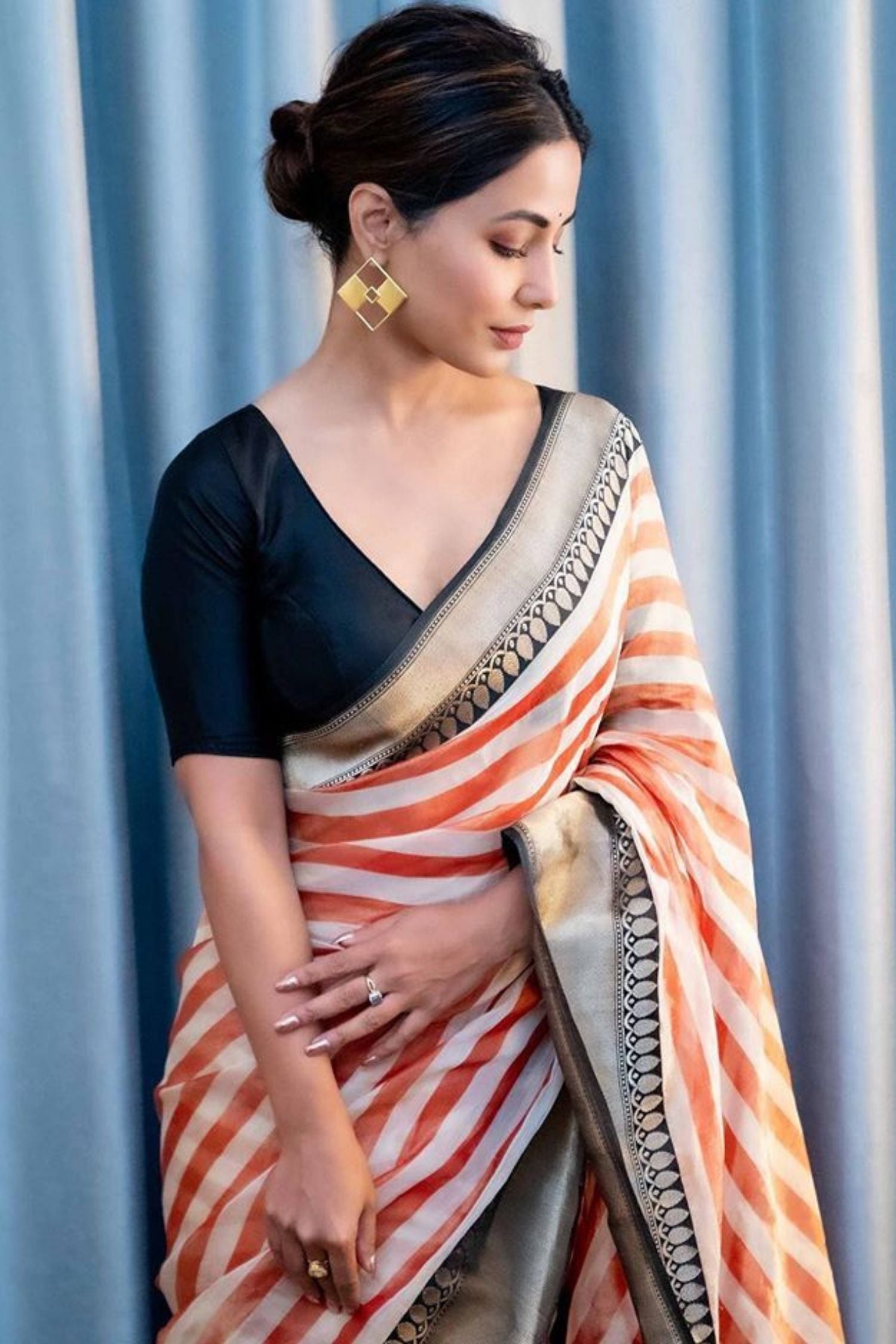 Off White-Red Pure Cotton Tissue Benarasi Saree