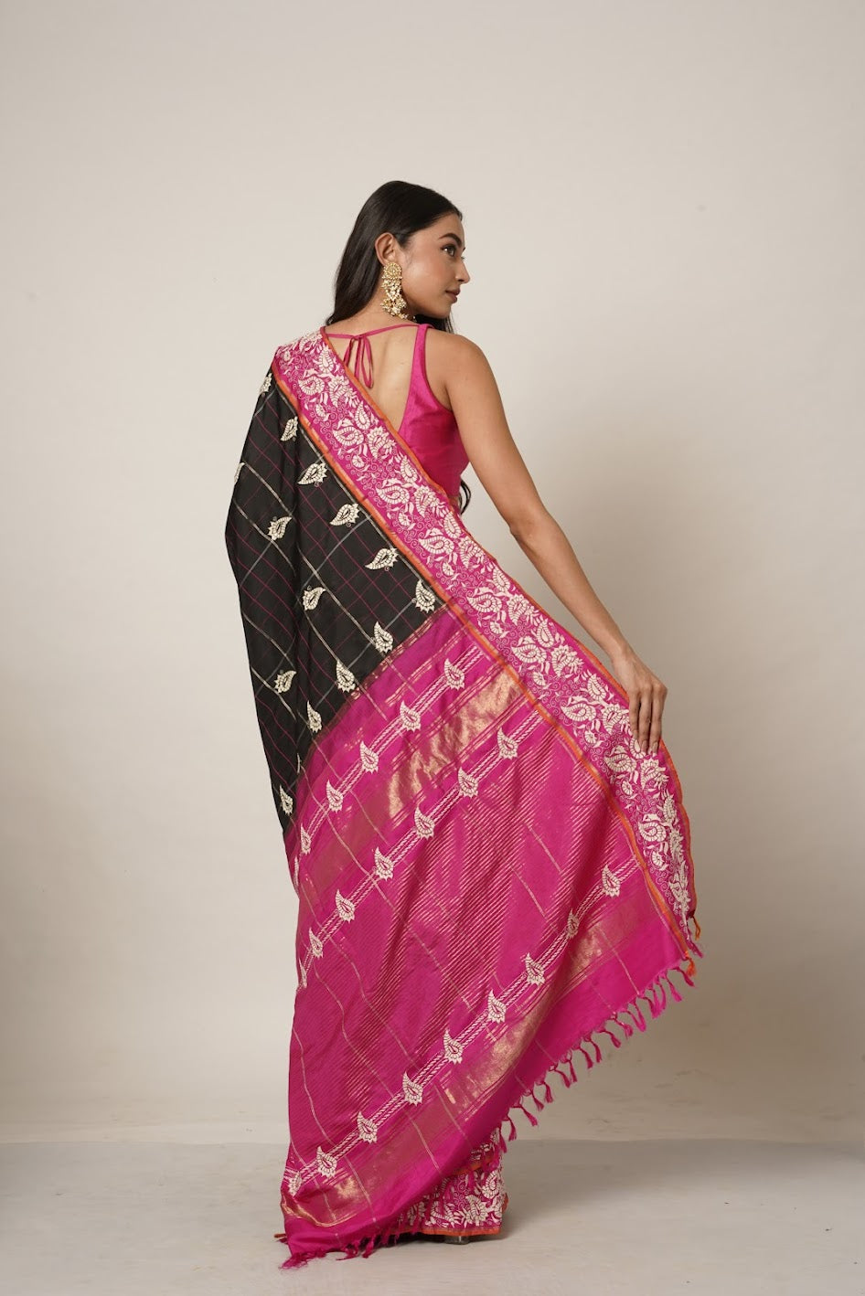 The Roshni Kantha Saree