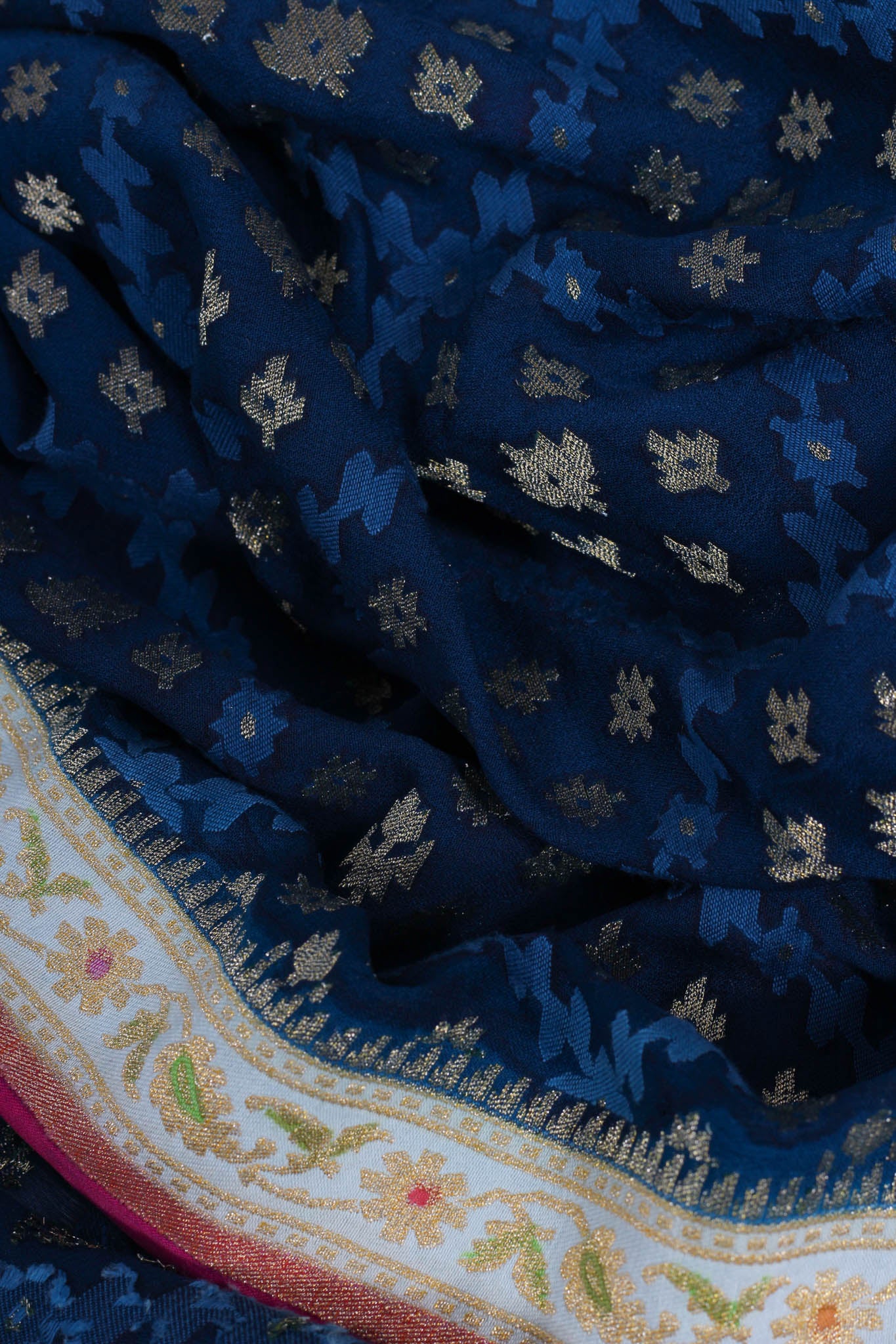 Neela Georgette Saree
