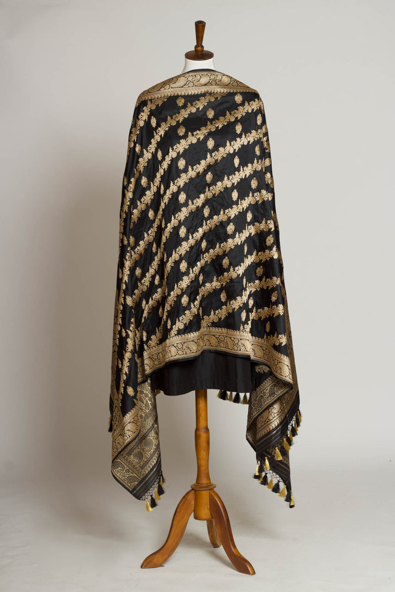 Black benarasi silk dupatta
