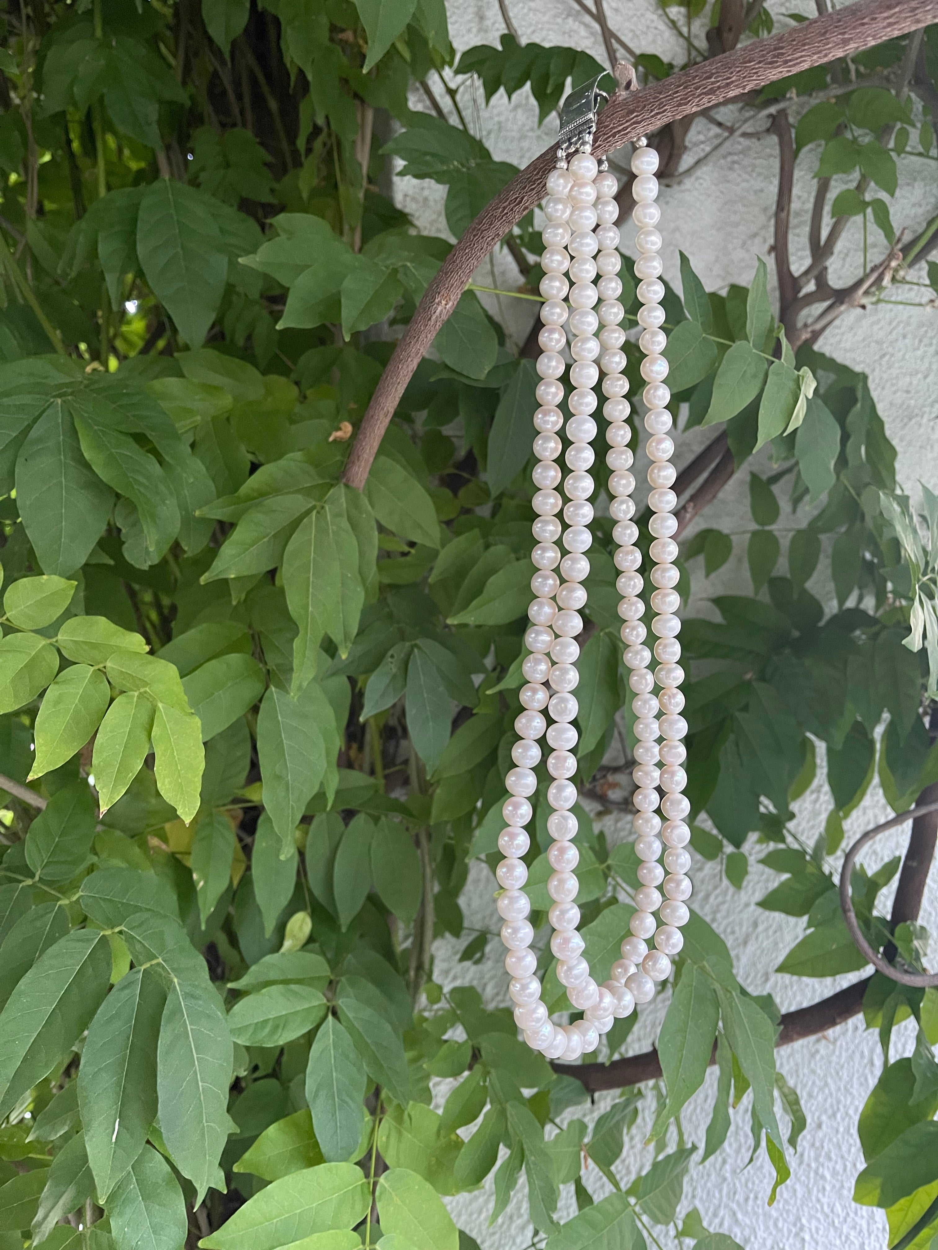Amrapali Pearl Necklace